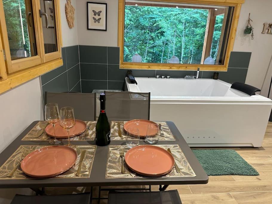 Jacuzzi En Foret L'Esperou Bagian luar foto